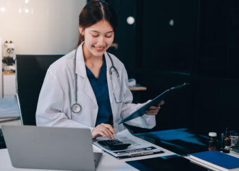 Struggling with thin margins and rising denials? Outsource healthcare accounts receivable to accelerate cash flow, cut AR days, and recover lost revenue faster.